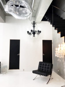 【ゴージャスな背景が美しいレンタル撮影スタジオ】